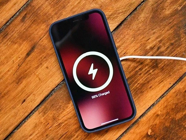 鼓楼苹果手机维修分享iPhone 12可以随便充电吗 